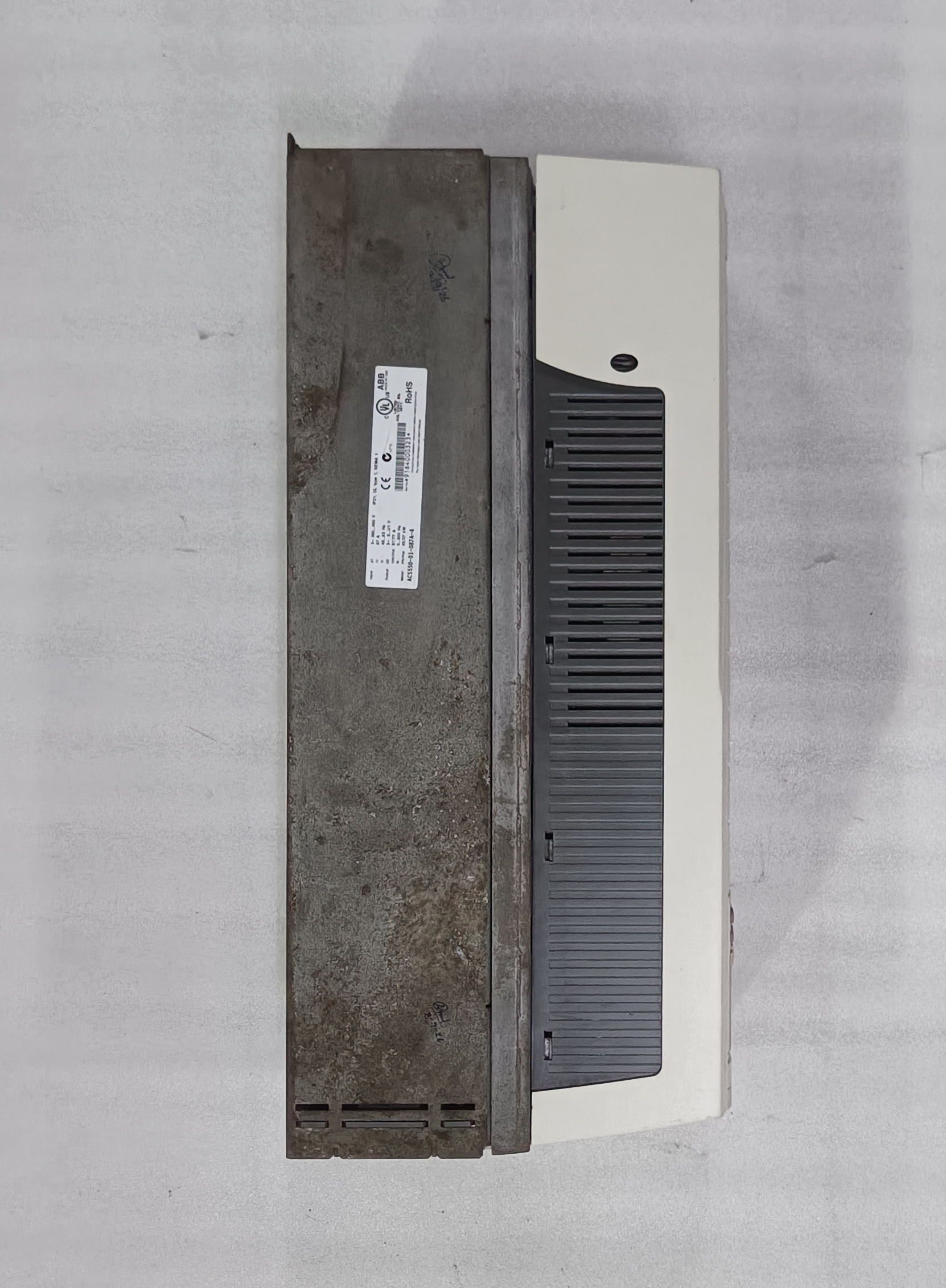 ABB VFD AC DRIVE ACS550-U1-072A-4 50HP 72A 380-480V 3PH 37KW Free Shipping